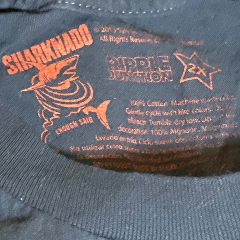 Sharknado Adult 2X Cotton T-Shirt Navy Cult Shark Film Funny Comedy Horror NWOT - Picture 3 of 10